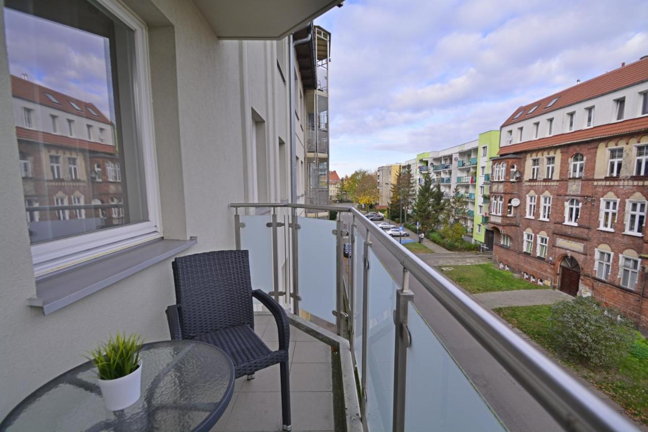 Apartamenty Bryza - Kwartal Rozy Wiatrow - Garaz Swinoujscie Dış mekan fotoğraf