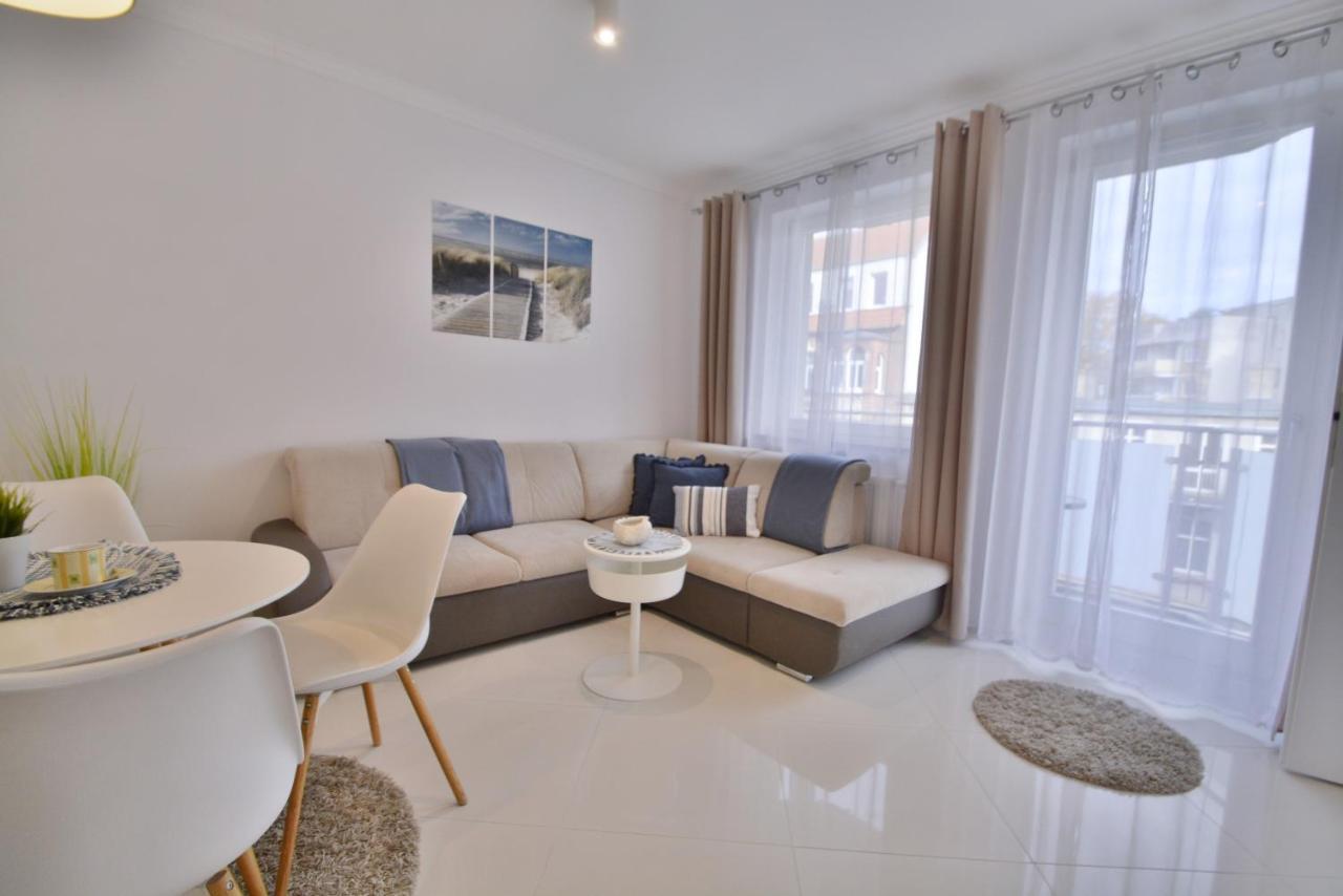 Apartamenty Bryza - Kwartal Rozy Wiatrow - Garaz Swinoujscie Dış mekan fotoğraf