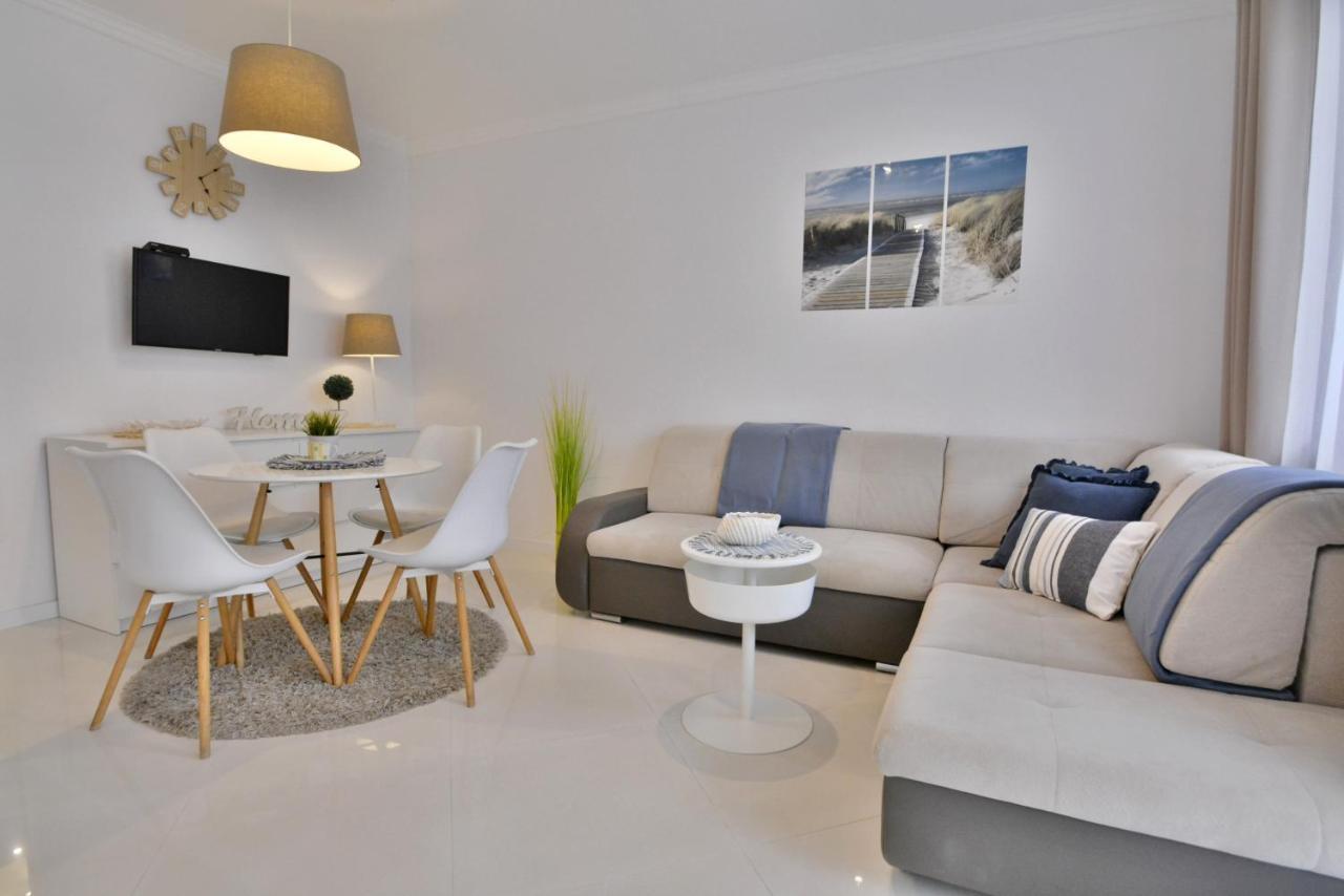 Apartamenty Bryza - Kwartal Rozy Wiatrow - Garaz Swinoujscie Dış mekan fotoğraf
